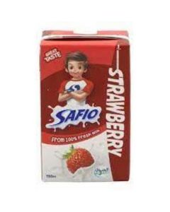 Safio Strawberry Long Life Milk   (150 ml)